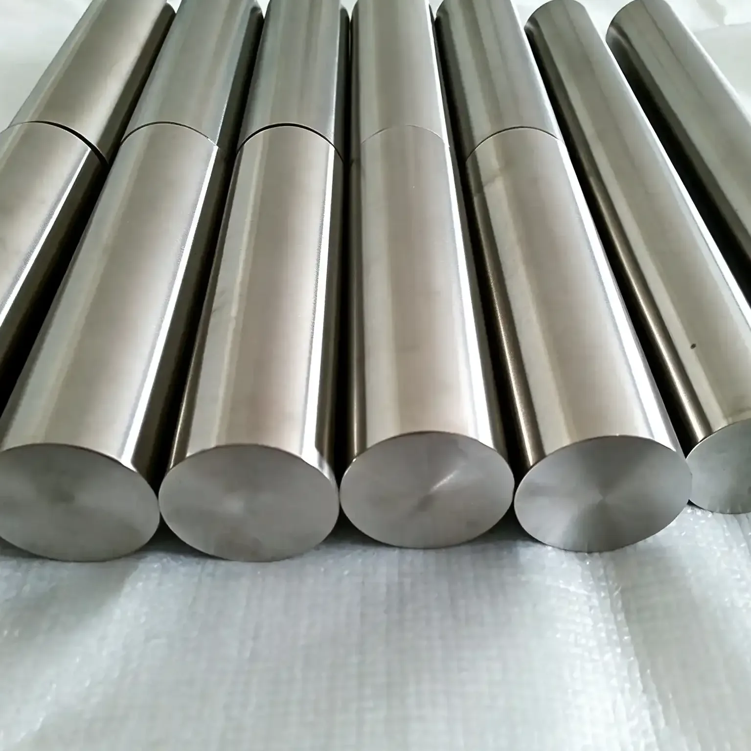 Precision pure aluminum rods for machining